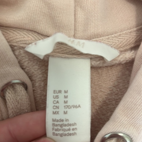H&M || pink zip up hoodie - Picture 4 of 9